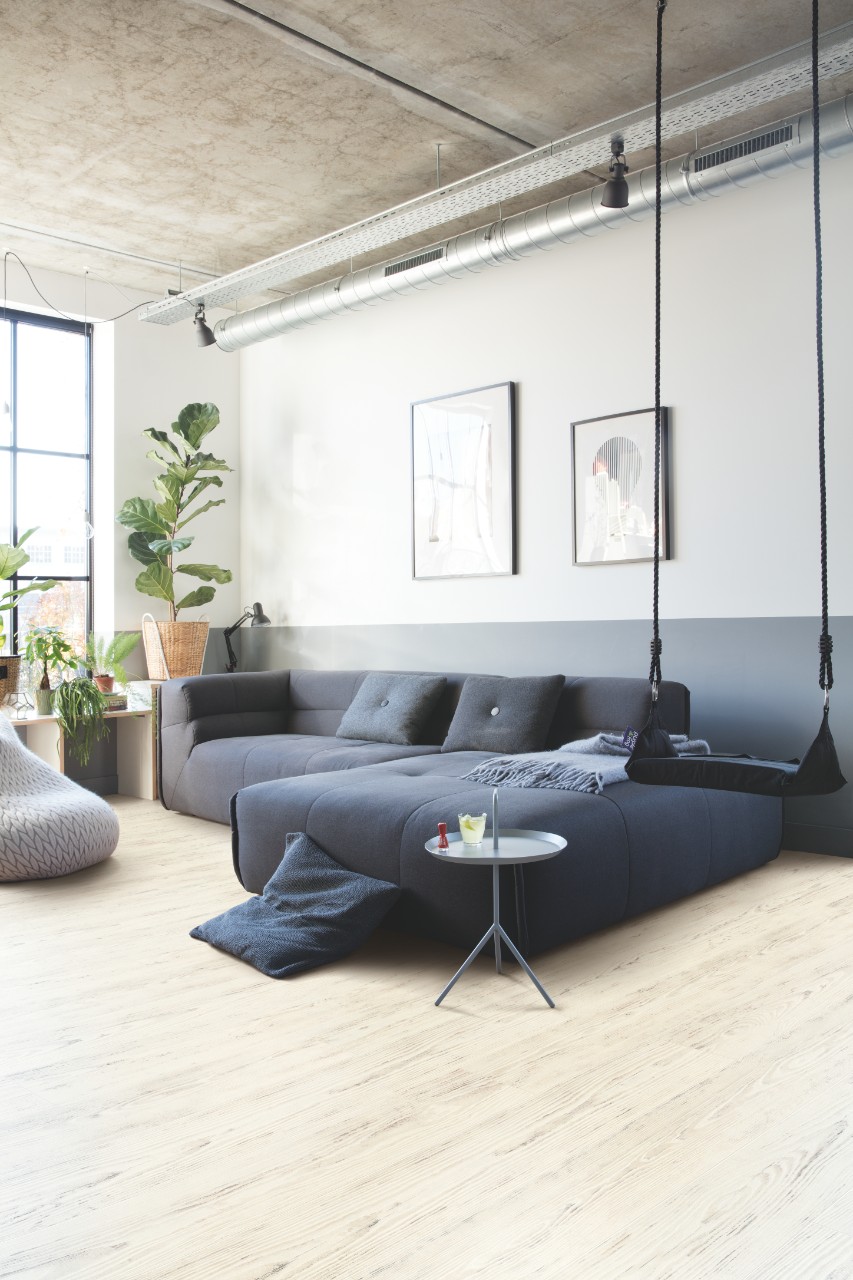 Ламинат Quick Step Perspective Hydro 9/32 (PER 1235) Сосна затертая белая