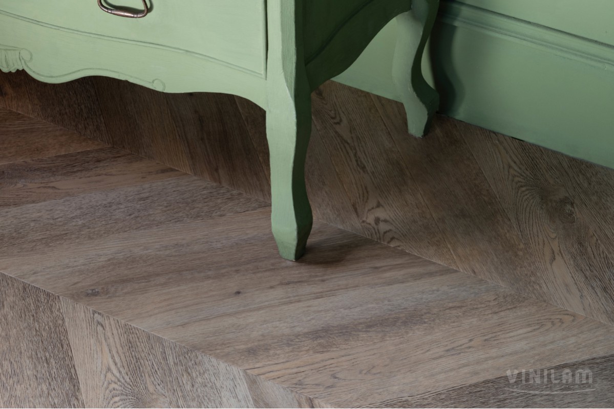 Vinilam LVT Parquet Chevron RI153616CL4 Шеврон Шампань