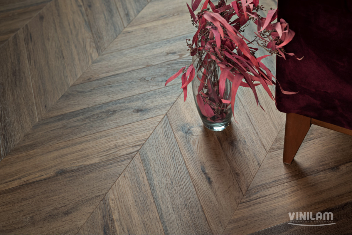 Vinilam LVT Parquet Chevron I107516 Шеврон Лувр