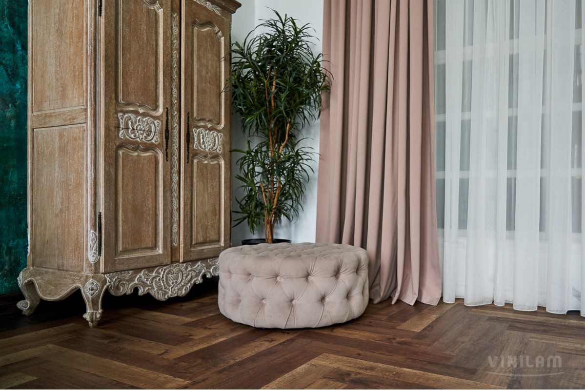 Vinilam LVT Parquet Herringbone IS11177 Паркет Версальский