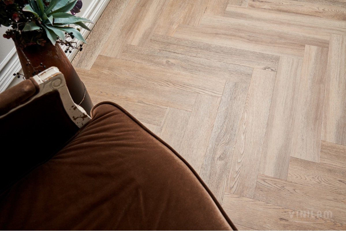 Vinilam LVT Parquet Herringbone IS11133 Паркет Северный