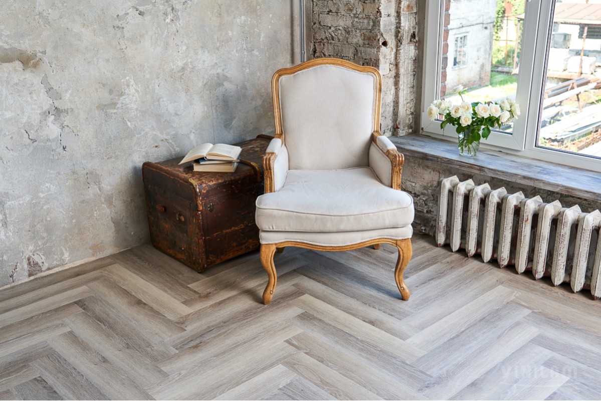 Vinilam LVT Parquet Herringbone IS11122 Паркет Эрмитаж